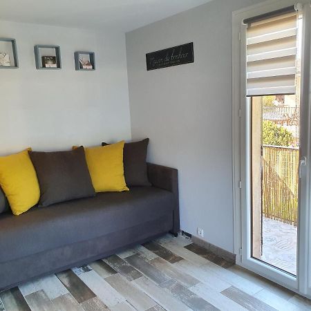 Studio accès direct à la plage La Londe-les-Maures Exterior foto