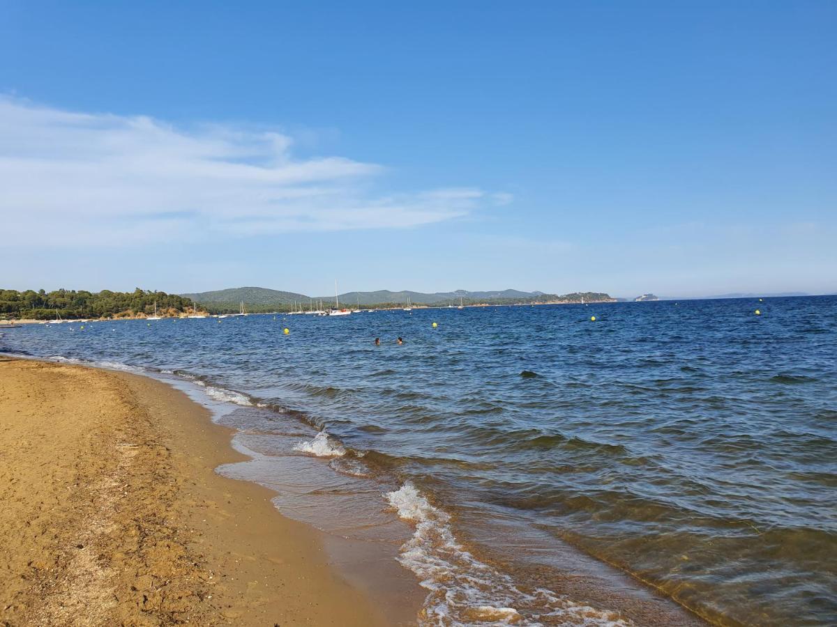 Studio accès direct à la plage La Londe-les-Maures Exterior foto